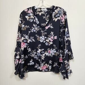 Maurices silky lightweight floral print 3/4‎ ruffle sleeve vneck blouse size med